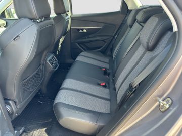 Fotografie des Peugeot 3008 Allure Business Kamera LED Sitzhz AHK