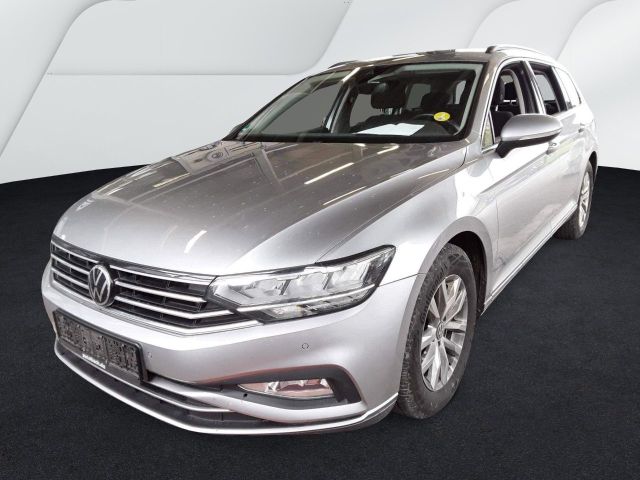 Volkswagen PASSAT 2.0TDI*DSG*NAV*LED*KAM*DAB*ACC*AHK*1H