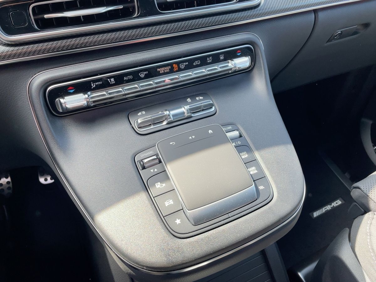 Fahrzeugabbildung Mercedes-Benz V 300 d 4M lang AMG/360°/Pano/Airmatic/AHK