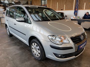 Volkswagen Touran Conceptline *KLIMA*TEMPOMAT*SZHZ*