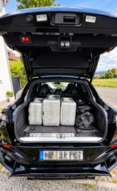 صورة 9 لـ 2022 Aston Martin DBX
