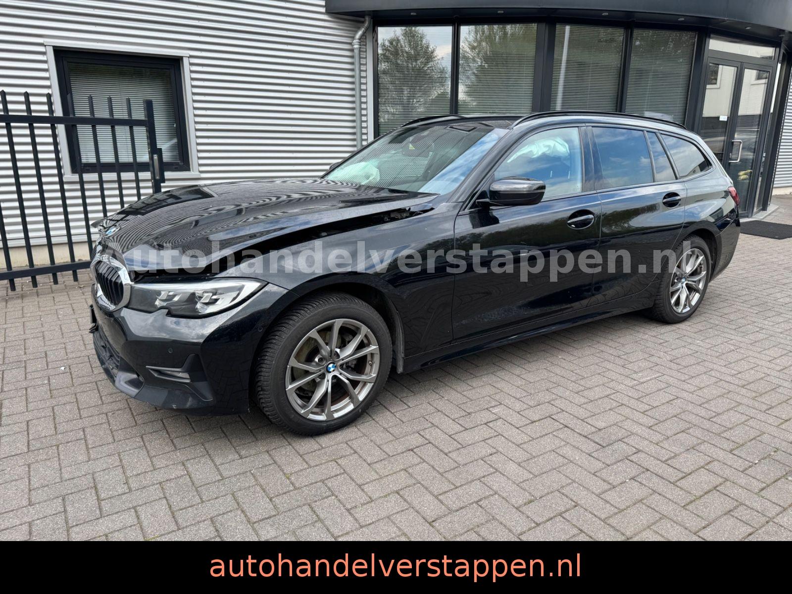 BMW 318d Touring Sport Line 110KW Leder Navi LED