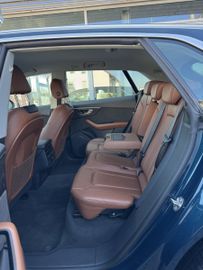 Audi Q8 - 9