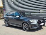 Audi SQ74.0TFSIquattro/Pno/7Sitze/Competition7Matrix - gebrauchte Audi SQ7 aus dem Jahr 2021