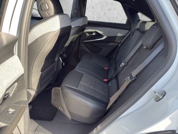 Peugeot 3008 1.6 195 GT Kam.+KeyLess+LED+Navi+SD+SHZ+ACC