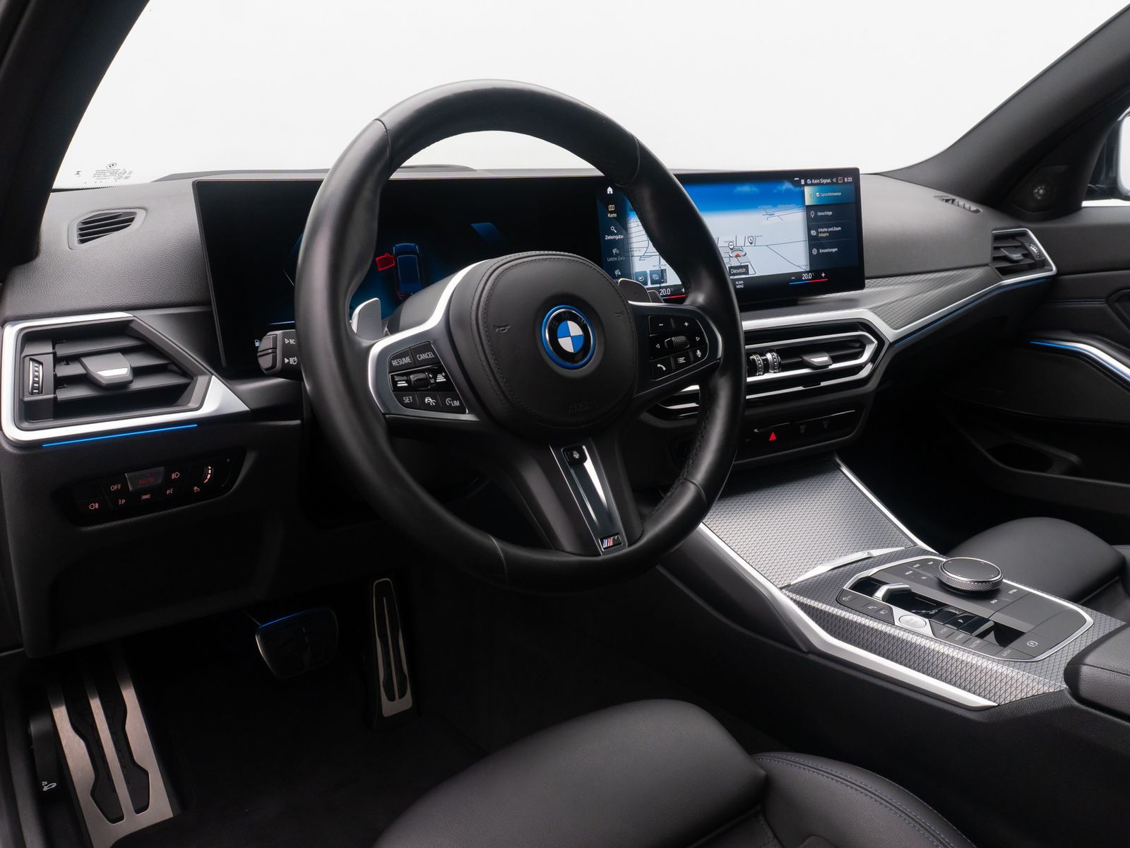 Fahrzeugabbildung BMW 330e M Sport Pro Kamera HUD DAB H/K Komfort 19"