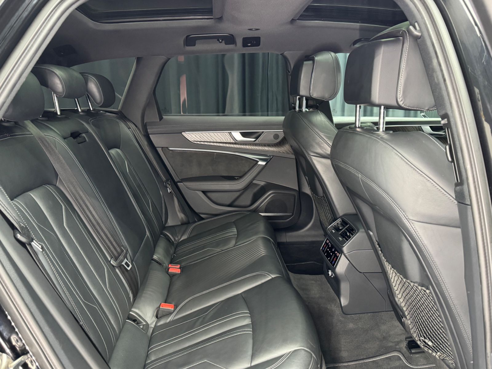 Fahrzeugabbildung Audi A6 Avant 50 TDI quattro sport|S-LINE|PANO|MATRIX
