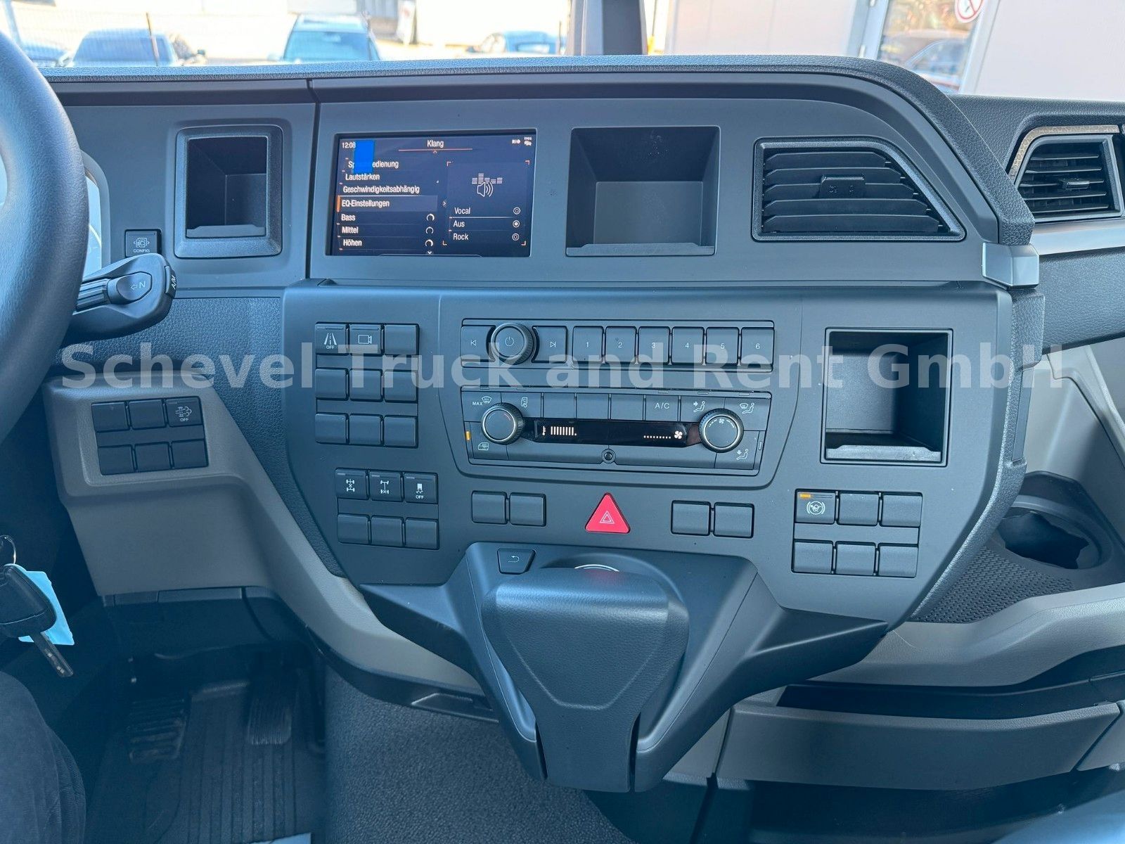 Fahrzeugabbildung MAN TGS 32.440 BB 8x4 Betonmischer EML 9
