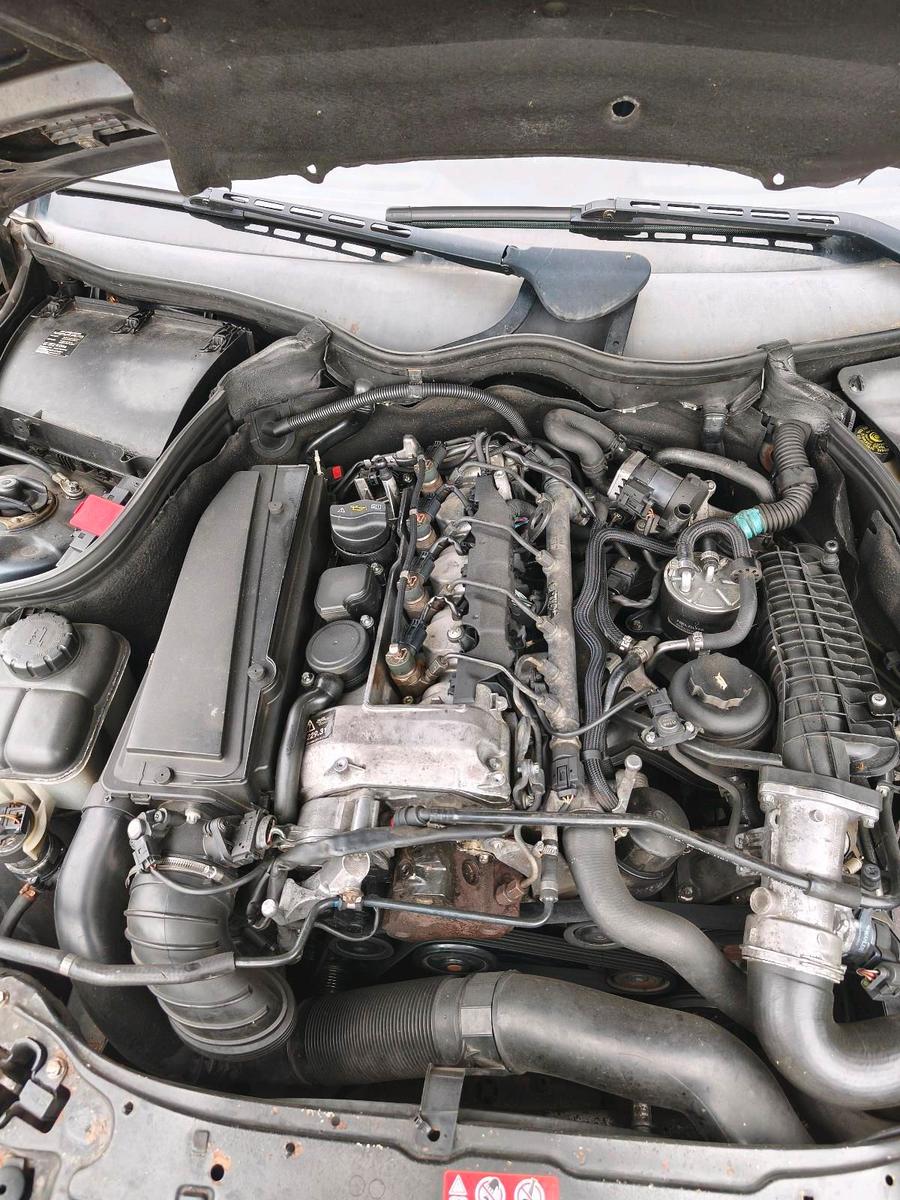 Mercedes-Benz  2005 — photo 5