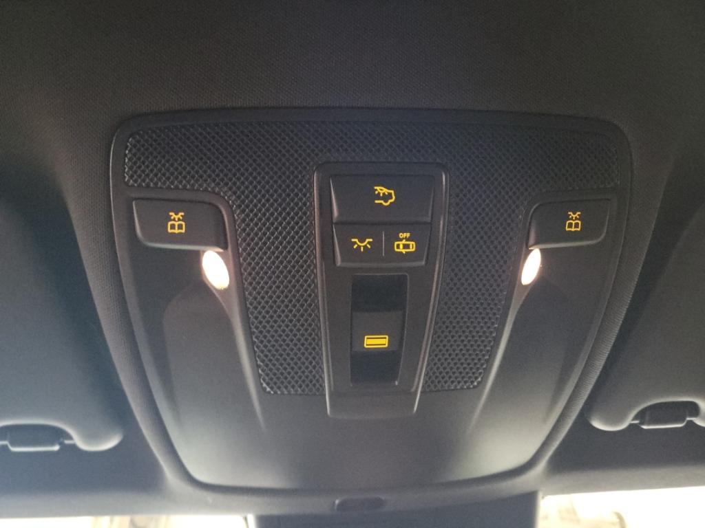 Mercedes-Benz A 250 BlueEfficiency Urban AUTOMATIK NAV LED SIT