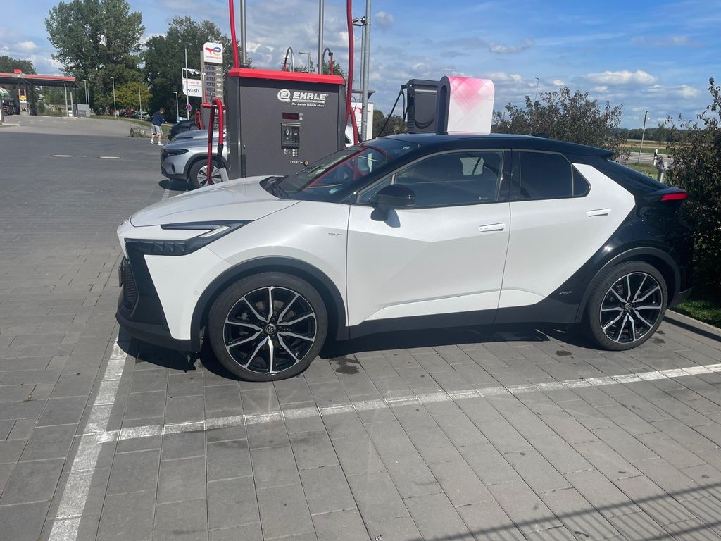 Image of Toyota C-HR