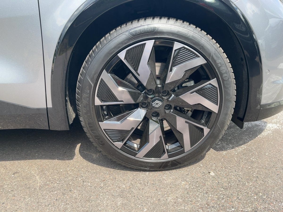 Fahrzeugabbildung Renault Rafale Esprit Alpine Full Hybrid 200 Panod. HUD