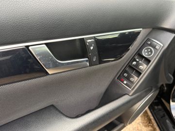 Mercedes C 200 - 11