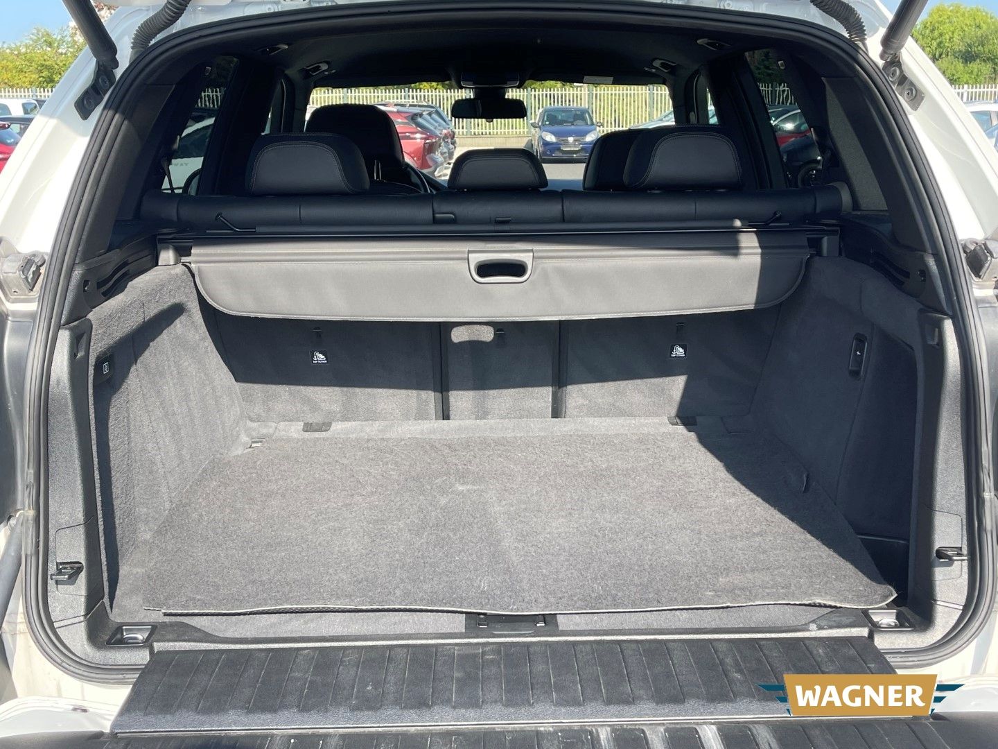 Fahrzeugabbildung BMW X5 xDrive 30 d M-Sport Standheizung Keyless