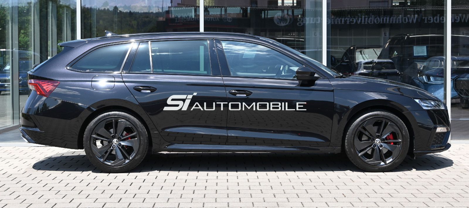 Fahrzeugabbildung SKODA Octavia 2.0 TDI DSG 4x4 RS Combi °AHK°STHZ°DCC°