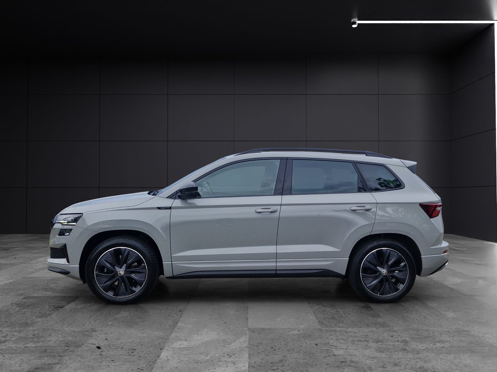 Fahrzeugabbildung SKODA Karoq Sportline 4x4 MATRIX AHZ VC