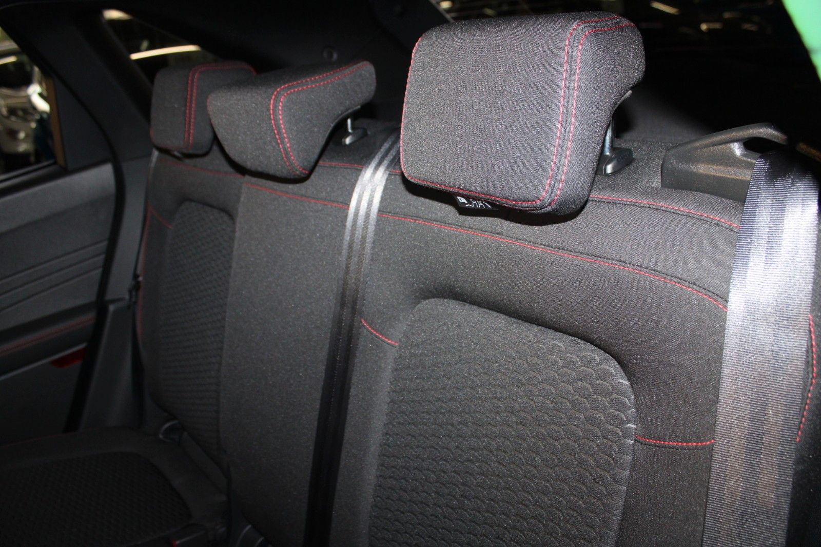 Fahrzeugabbildung Ford Kuga PHEV ST-LINE NAVI Kamera Winter Paket
