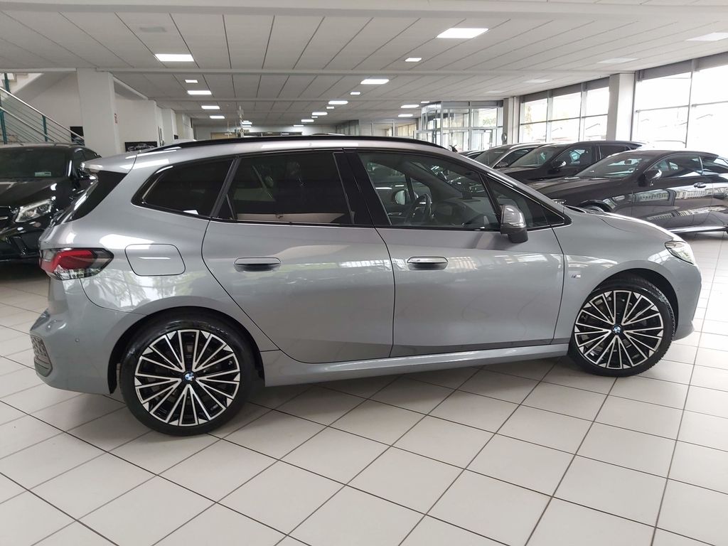 BMW 223 Active Tourer M Sport PANO AHK NETTO 23.400