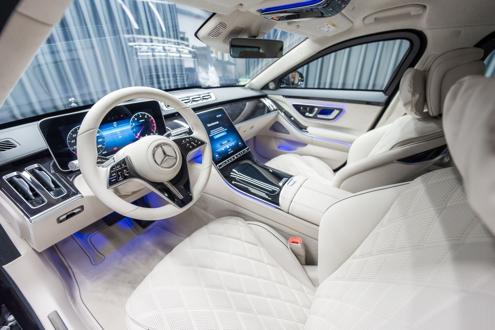 Fahrzeugabbildung Mercedes-Benz S 680 4M GUARD Armored VR10 FULL STOCK 2025