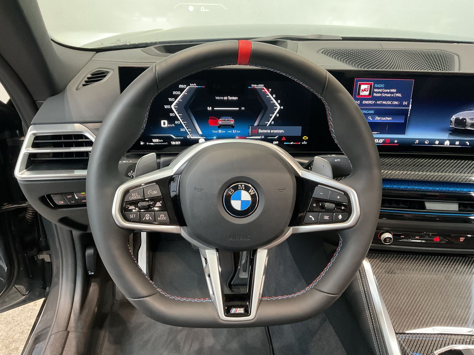 Fahrzeugeinzelansicht 8 Fahrzeugabbildung BMW M440i xDrive Cabrio Sportpaket HK HiFi DAB LED