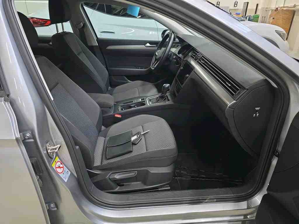 Volkswagen Passat Variant - Bild 8