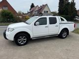 Nissan Navara 2.5* Euro 5*HU/AU: neu*AHK*uvm.* - Nissan Navara mit Diesel-Antrieb: Allradantrieb