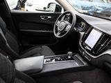 Volvo XC60 B4 Diesel Core 2WD - Volvo XC60: Schwarz