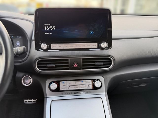 Fahrzeugabbildung Hyundai KONA Advantage Elektro 2WD +KLIMA+NAVI+PDC+DAB+U