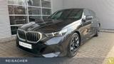 BMW 520d xDrive Limousine Sportpaket Keyless Go   - BMW 520 mit Diesel-Antrieb: Grau, Limousine, Sportpaket