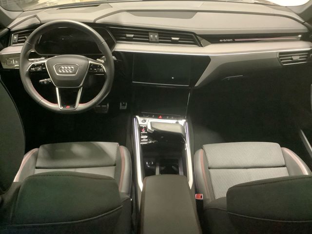 Q8 Sportback e-tron 55 quattro,Headup,Pano,Matri