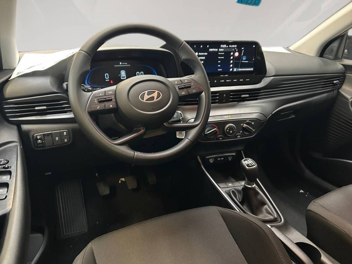 Fahrzeugabbildung Hyundai BAYON  Select PDC Klima Navi Rückfahrkamera