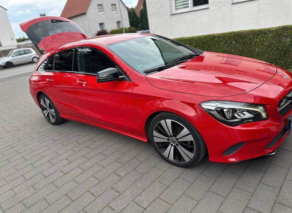 Image of Mercedes-Benz CLA 180 Shooting Brake