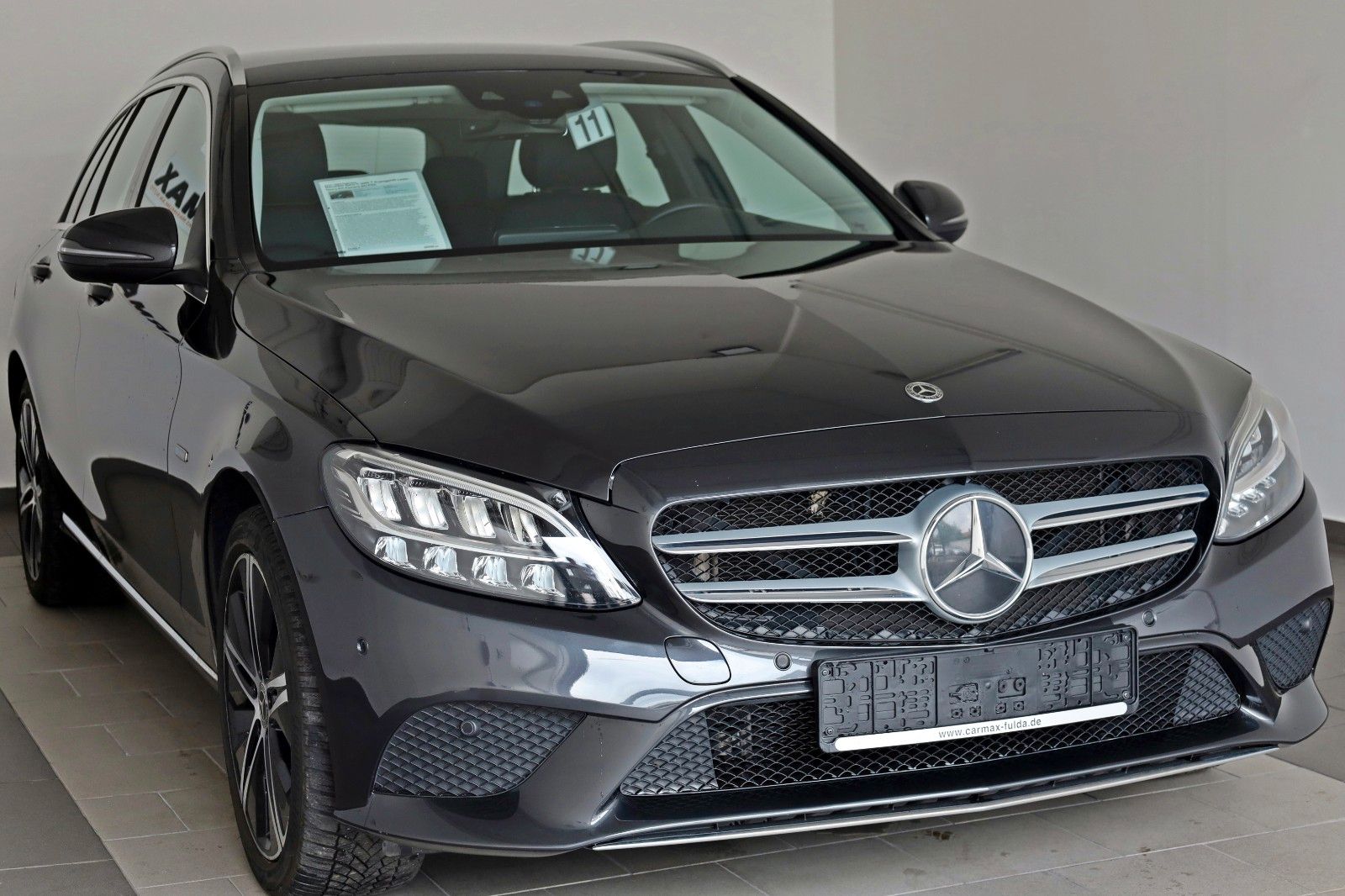 Fahrzeugabbildung Mercedes-Benz C 300e T Avantgarde Leder,Navi,LED,Kamera,SH,PDC