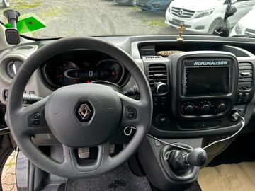 Renault Trafic - 9