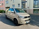 Volkswagen T5 Multivan 4motion / 2 Schiebetüren / Standhzg. - Volkswagen: Multivan 4motion