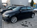 Audi A1 Sportback ambition - Audi A1 mit Benzin-Antrieb: Limousine, Automatik