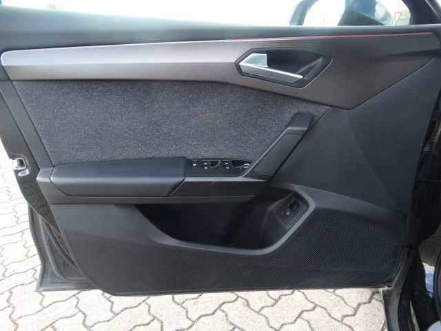 SEAT Leon Leon Xcellence e-Hybrid – Bild 10 von 20