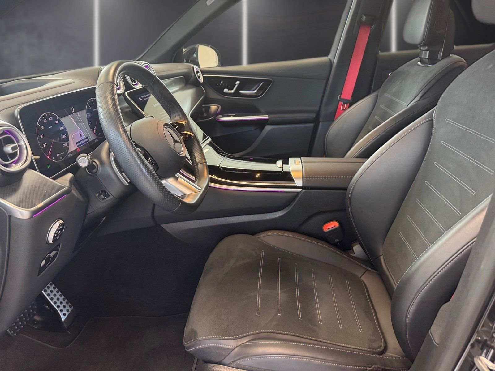 Fahrzeugabbildung Mercedes-Benz GLC 200 4M AMG Plus*STDHZG*AHK*Pano*Burm*HUD*360