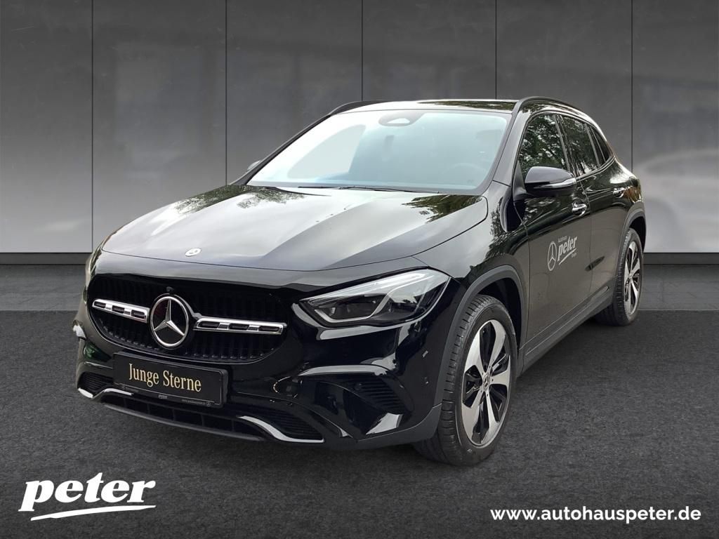 Mercedes-Benz GLA 220