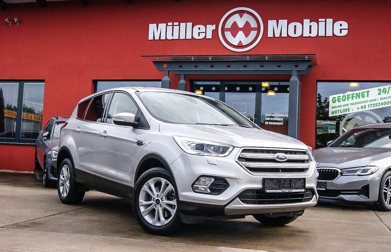 Fahrzeugabbildung Ford Kuga 1.5 Aut Titanium XENON NAVIGATION PDC 1HAND