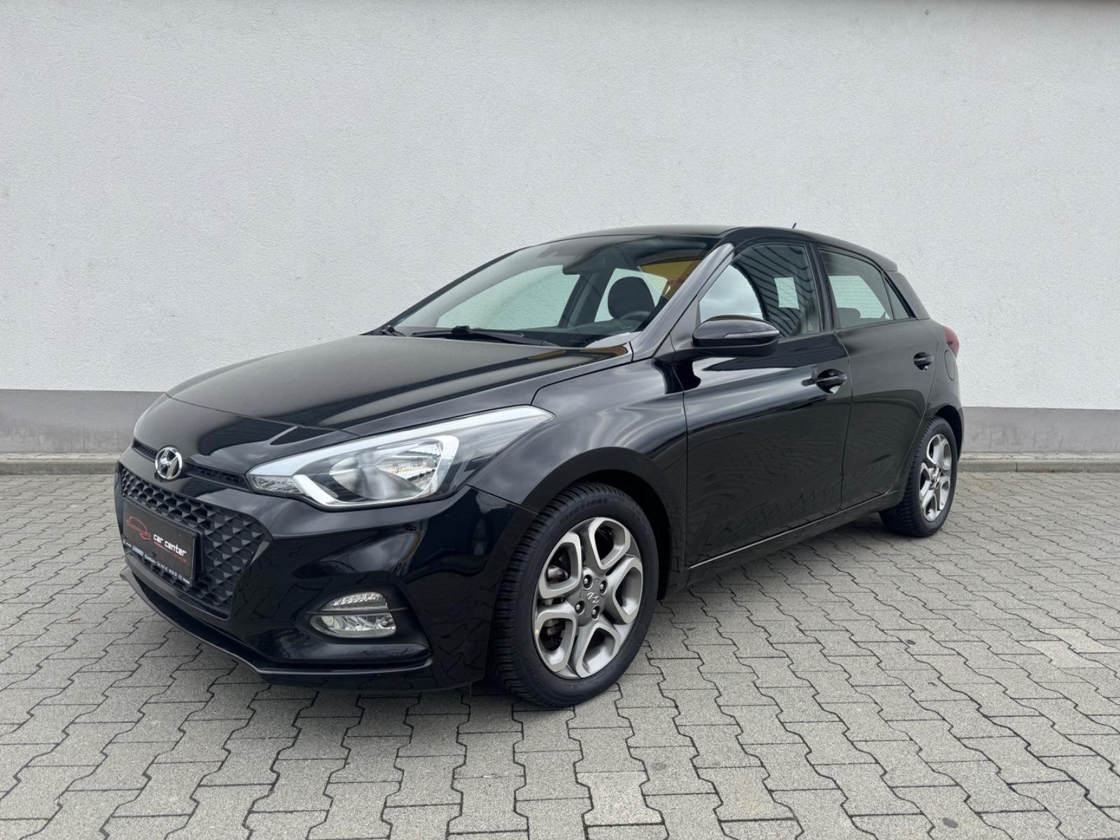 Hyundai i20 Trend ** ERST 14 TKM/1. HAND/ SHZ **