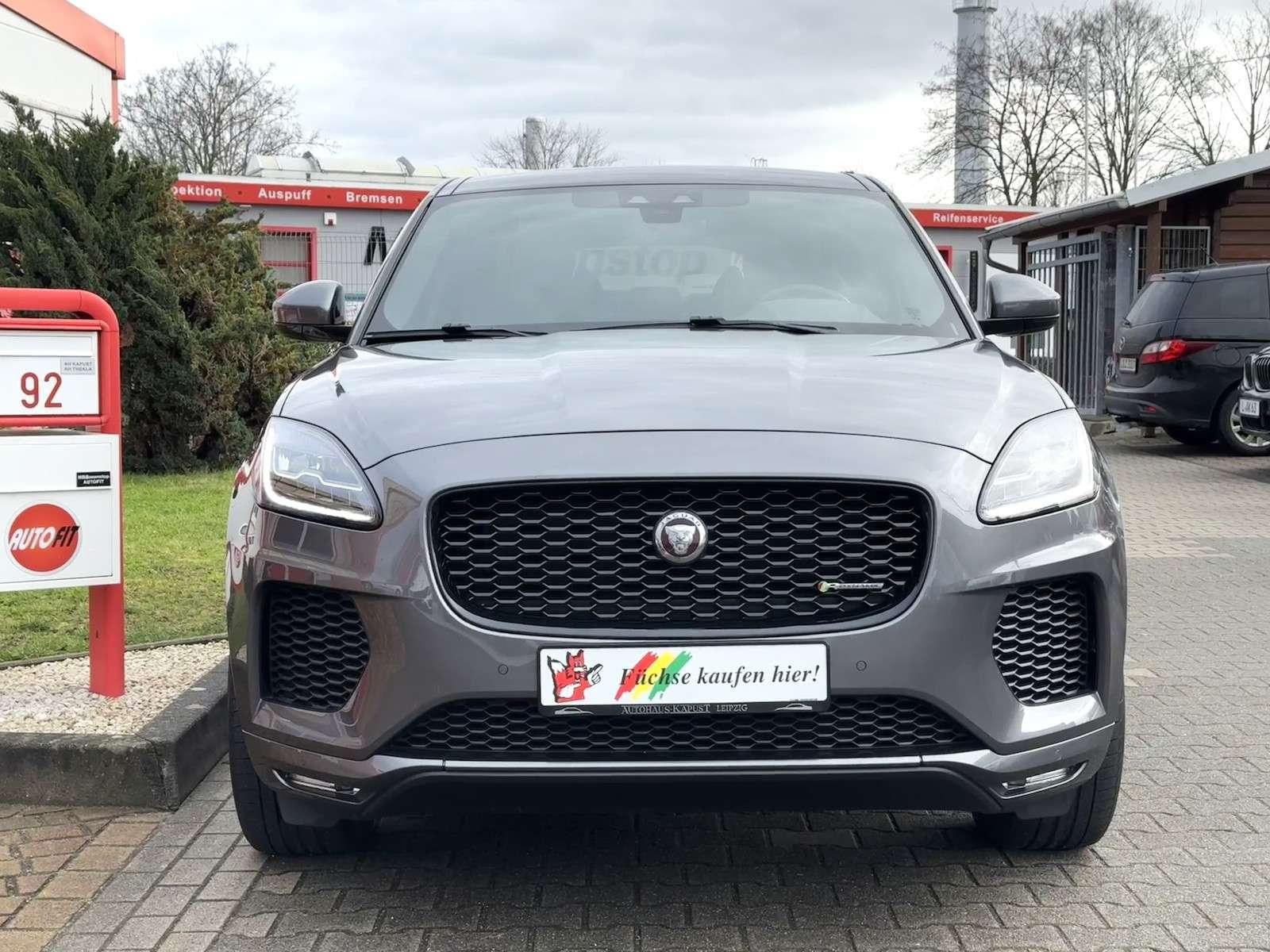 Fahrzeugabbildung Jaguar E-Pace P250 R-Dynamic Black LED/Nav/VZE/Spur/...