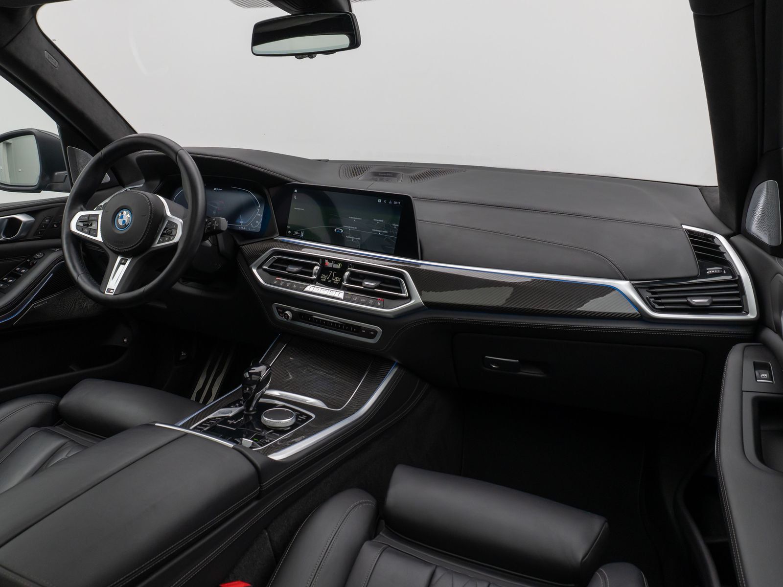 Fahrzeugabbildung BMW X5 xD45e M Sport Panorama 360°Laser HUD B&W 22"