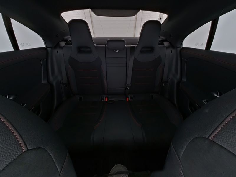 Fahrzeugabbildung Mercedes-Benz CLA 200 AMG*Pano*Distro*Burmester*Night*MultiBea