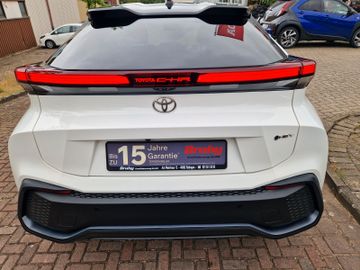 Toyota C-HR - 11