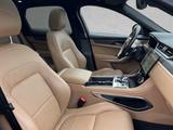 Jaguar F-Pace Diesel D300 AWD SE - Jaguar in Leipzig