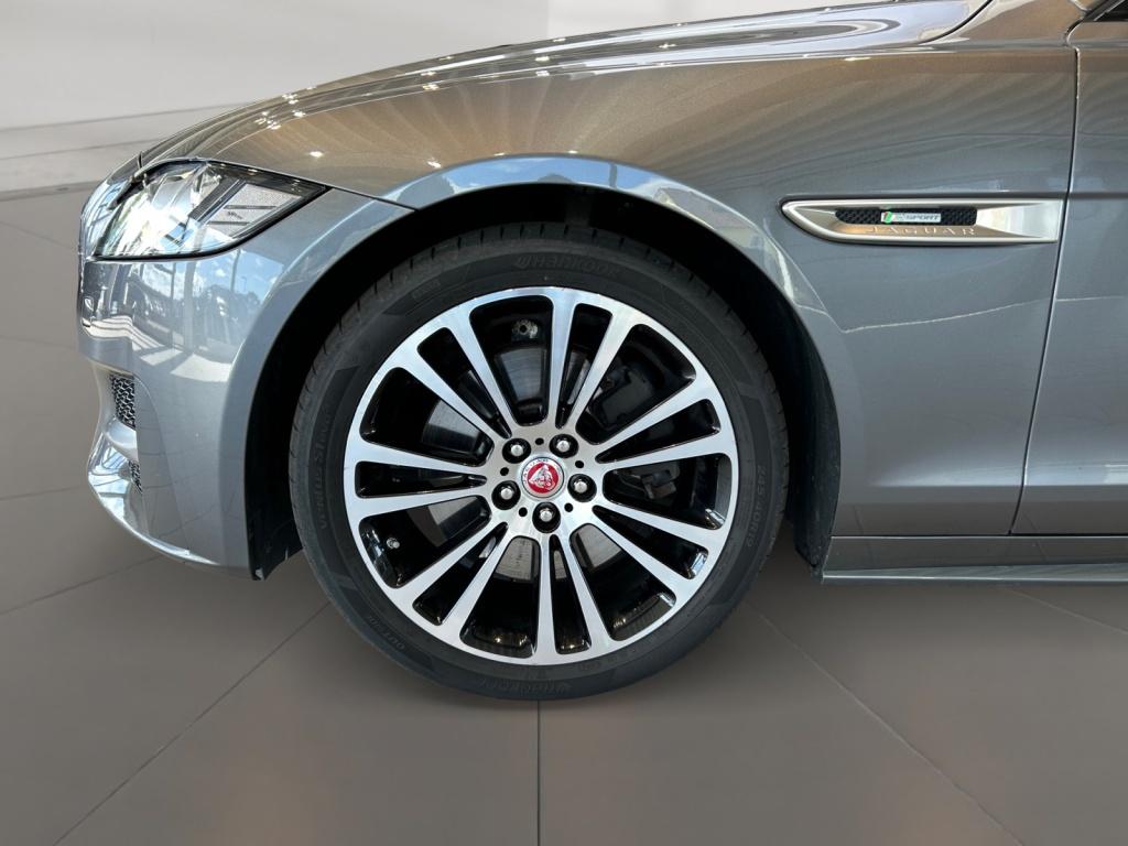 JAGUAR XF R-SPORT 30D ASSIST+CAM+NAVI+XENON+| 300 ch | BVA | VOLANT EN CUIR