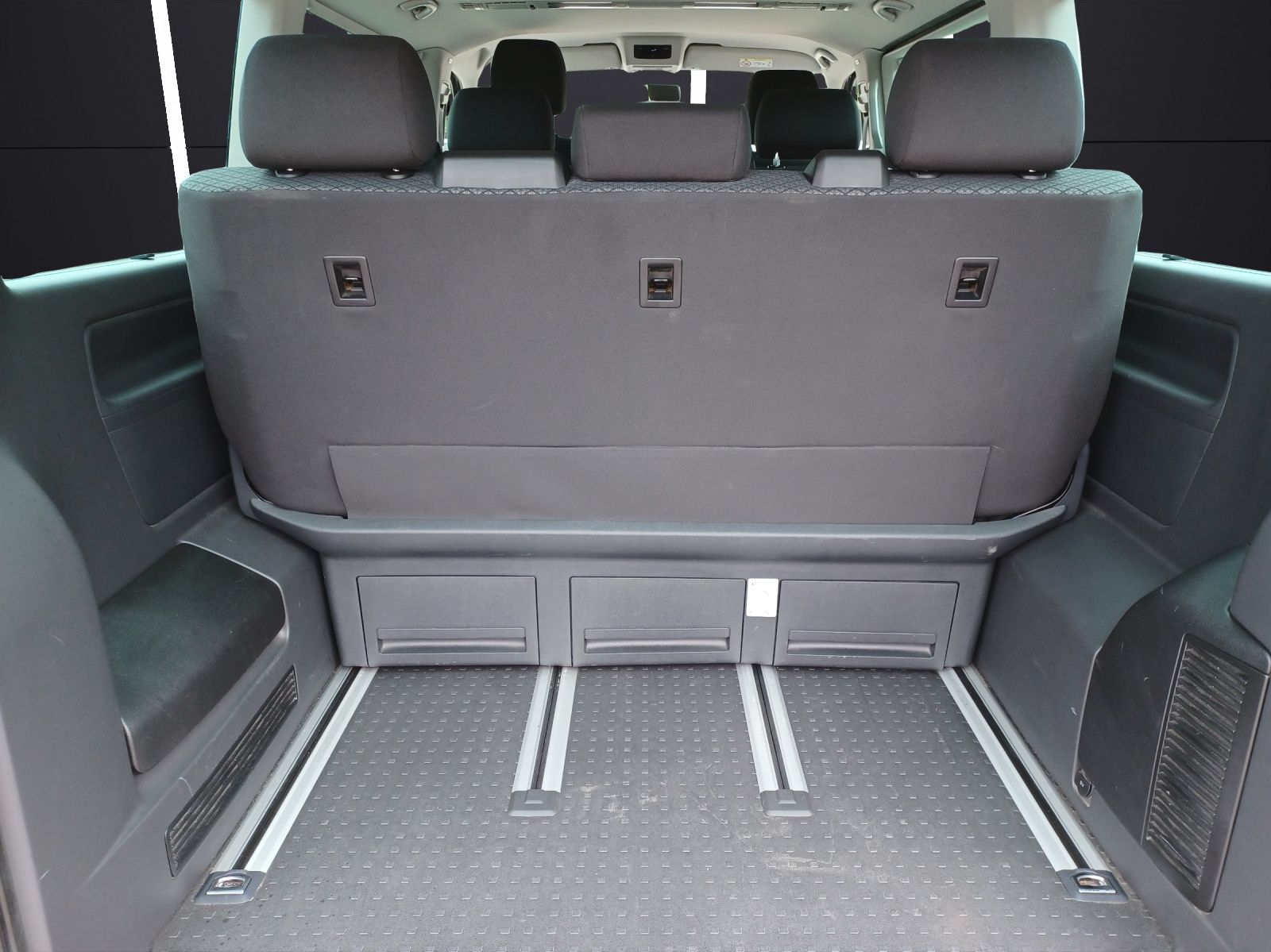 Fahrzeugabbildung Volkswagen T6 Multivan T6.1 TDI Family KLIMA VORB. AHK PDC