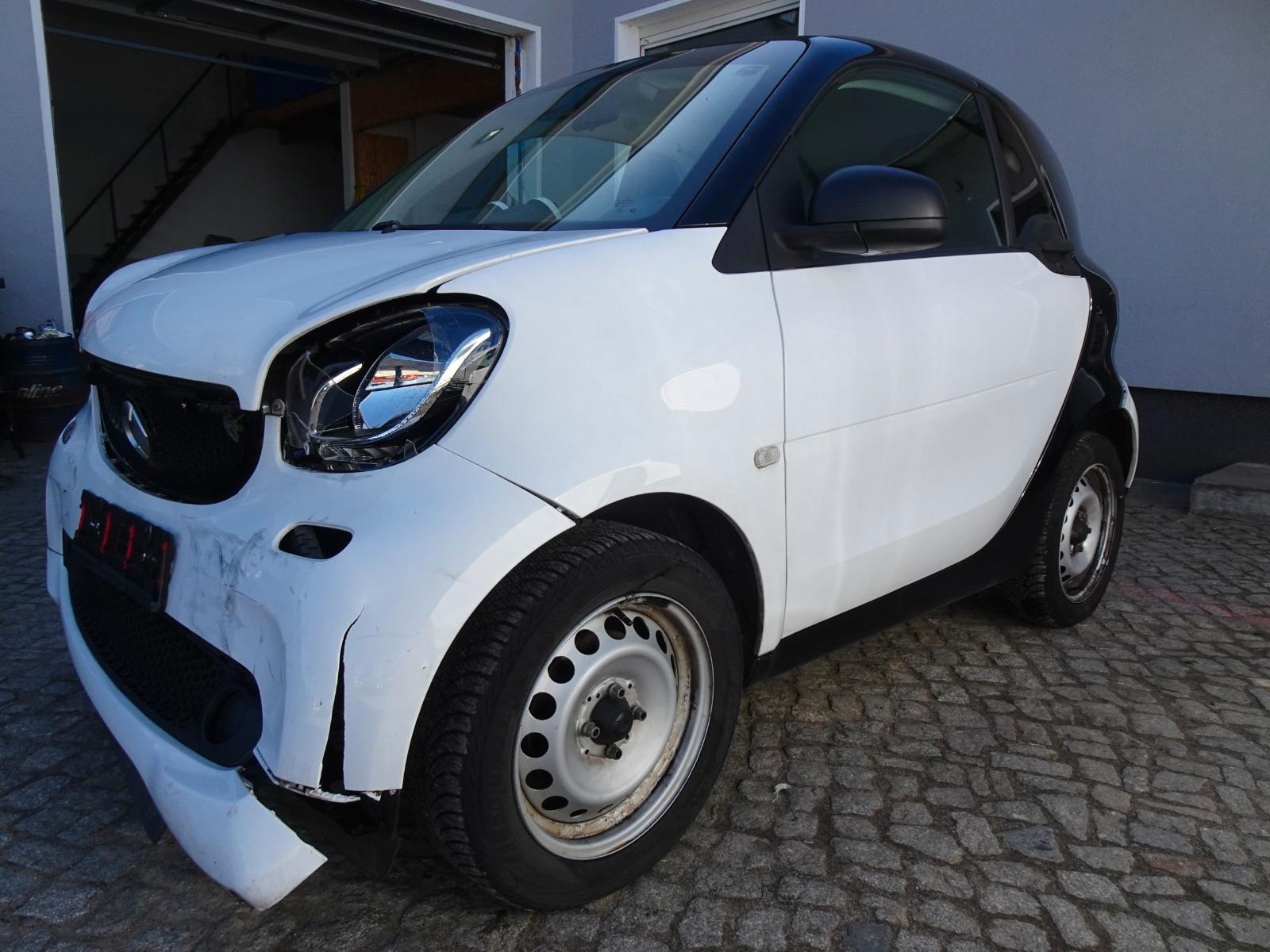 Smart ForTwo coupe Basis 45kW 1.0, KLIMA-USB-TEMPOMAT