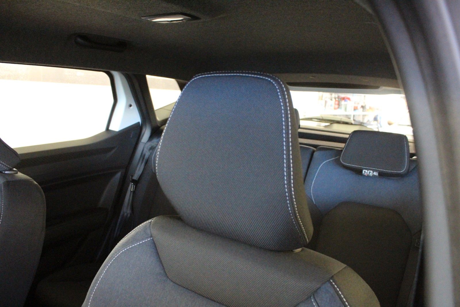 Fahrzeugabbildung Dacia Duster Hybrid 155 Expression *Winterpaket* MY26
